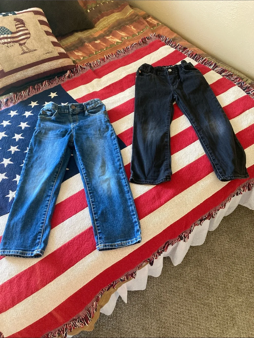 The Children's Place Jeans in Blue and Black, kids 5t, boot cut